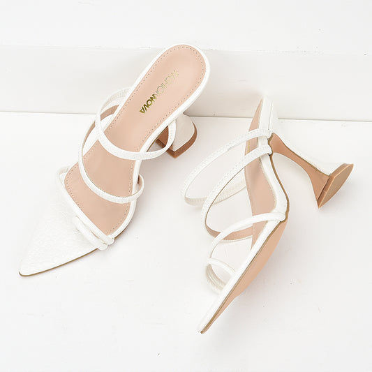 Pointed-toe Thin Strap