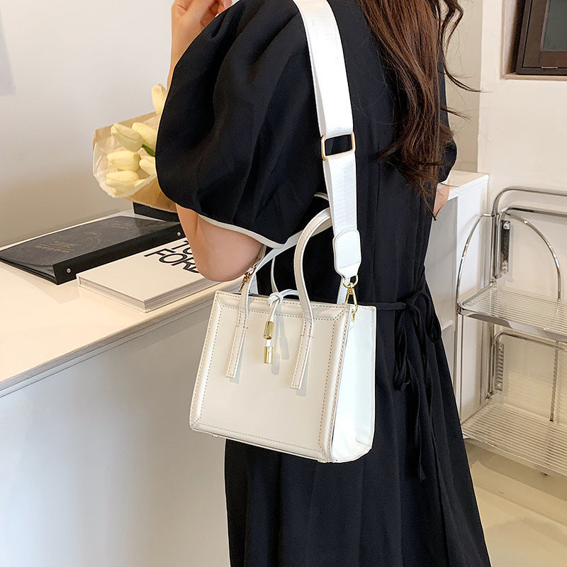 Shoulder Messenger