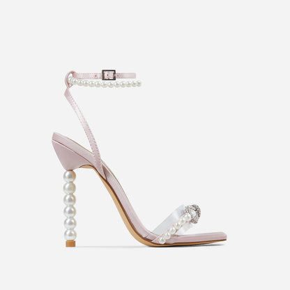 Bows And Pearls